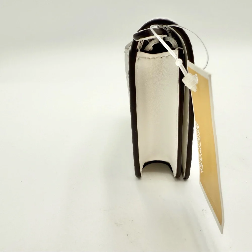 Michael Kors Carson Small Pebbled Leather Wallet - Picture 4 of 7